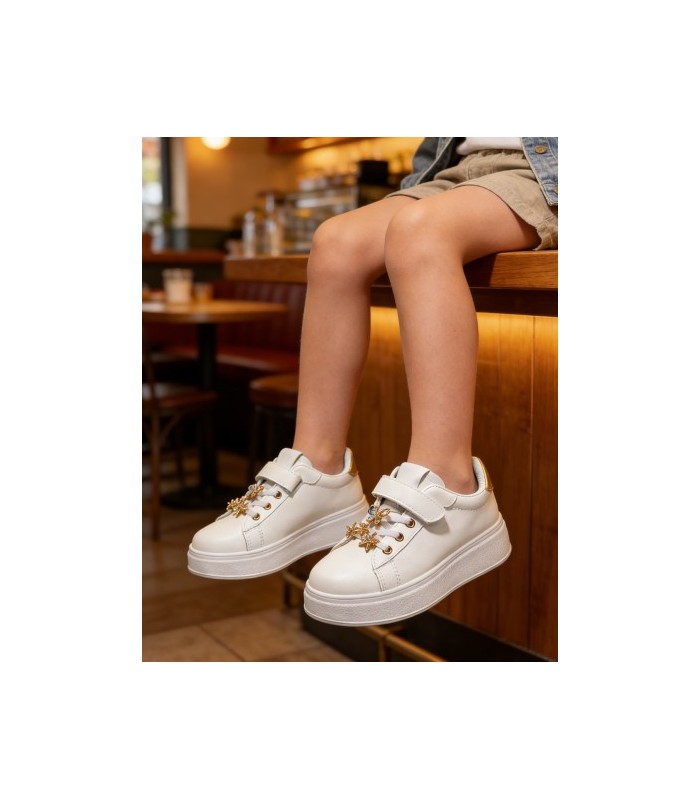 Sneaker σε λευκό χρώμα