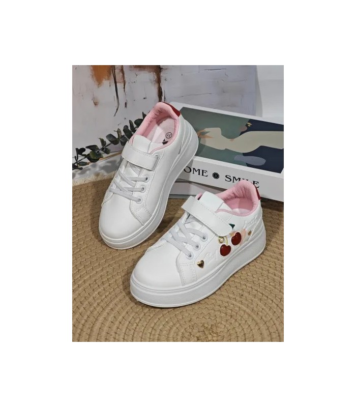 Sneaker σε λευκό χρώμα