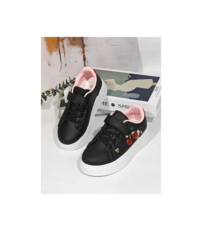 Sneaker σε μαύρο χρώμα