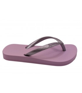 Παντόφλα της εταιρείας Ipanema