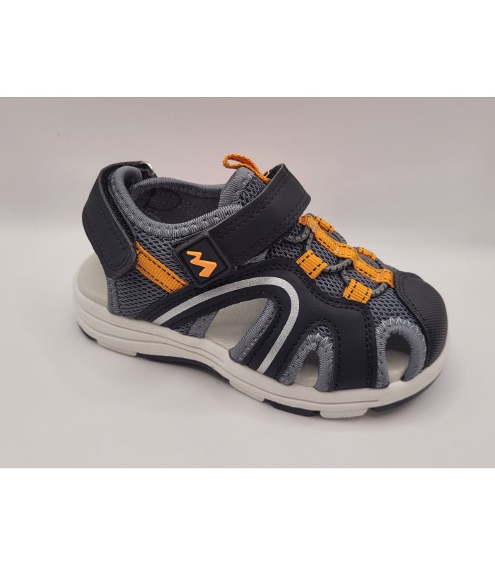 Πέδιλο για αγόρι με κλειστή μύτη μπροστά σε μαύρο χρώμα