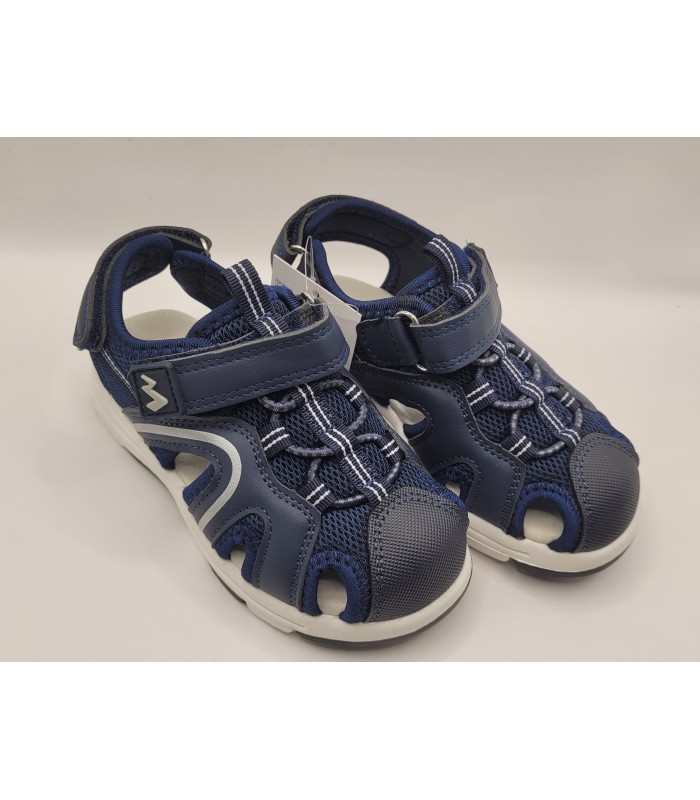 Πέδιλο για αγόρι με κλειστή μύτη μπροστά σε μπλε χρώμα